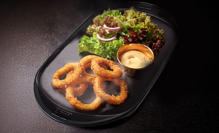 Grillezett hagymakarikák sörtésztás bundában