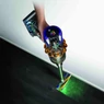 Dyson V15™ Detect Absolute (2023) porzsák és vezeték nélküli porszívó